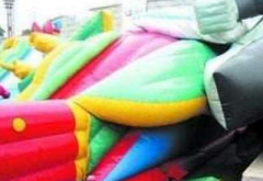 色色视频网址提醒又一充氣城堡被吹翻充氣城堡都有什麽隱患