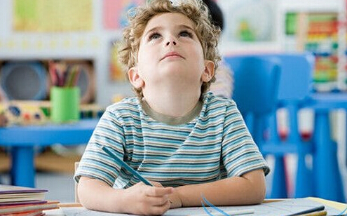 每一個孩子都有智力黃金時期，注意不要過早的開發兒童智力